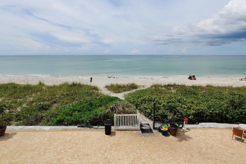 Belleair Beach Club 213