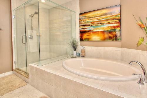 Sandpearl Residences 606