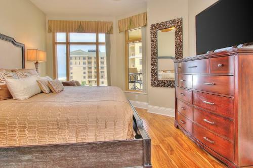 Sandpearl Residences 606