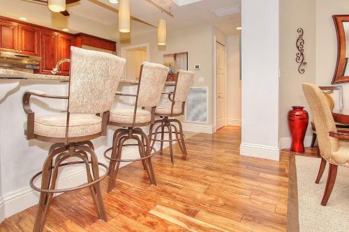 Sandpearl Residences 606