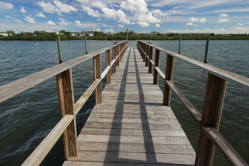 Captain's Cove 402