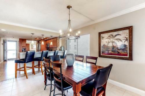 Water View 402