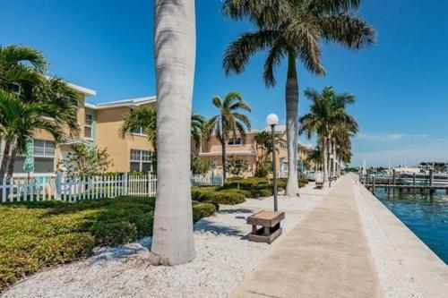 Barefoot Beach Resort F107