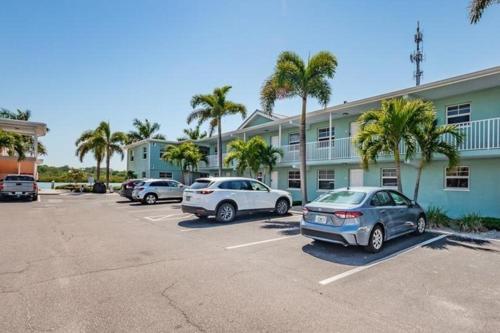 Barefoot Beach Resort F107