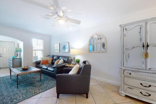 Barefoot Beach Resort F107