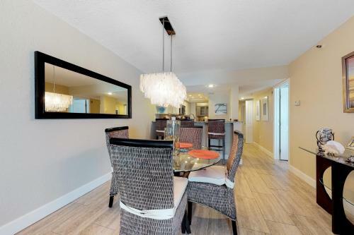 Lighthouse Pointe 402
