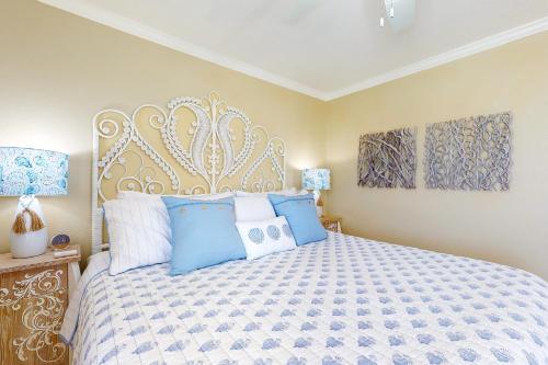 Belleair Beach Club 215