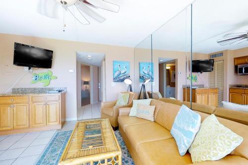 Belleair Beach Club 211