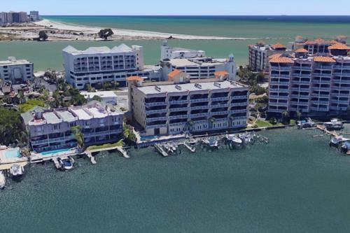 Bay Harbor 401
