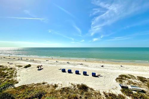 Chateaux Sunset Suites 408