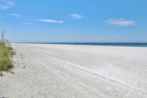Belleair Beach Club 114
