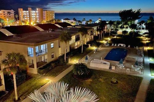 Sea Club 5-403