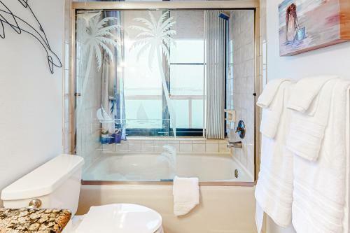 Crescent Beach Club I 15d