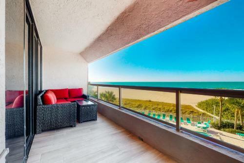 Crescent Beach Club II 3c