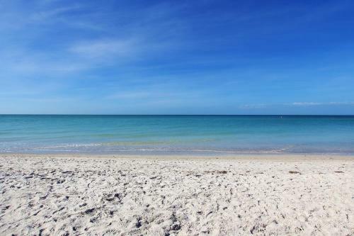 Crescent Beach Club II 3c