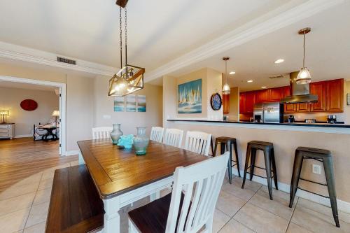 Sun West Palms 301