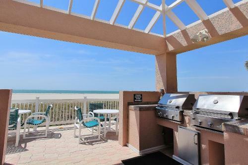Crescent Beach Club I 9b