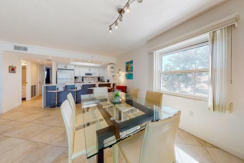 Holiday Villas III 201