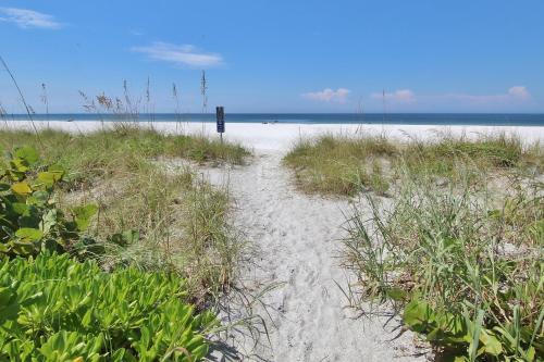 Belleair Beach Club 216