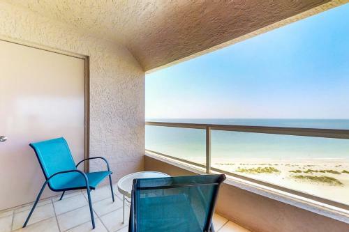 Crescent Beach Club II 17a