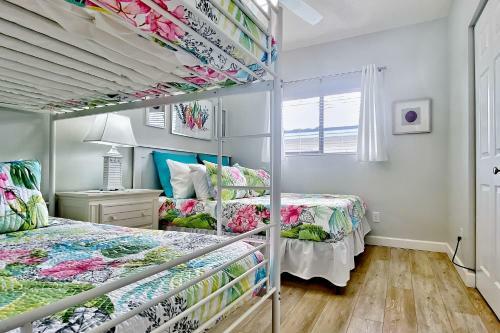 Beach Palms 508