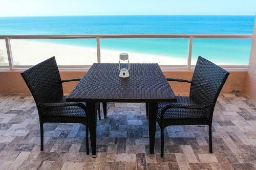 Crescent Beach Club I 16b