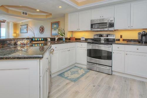 Crescent Beach Club I 16b