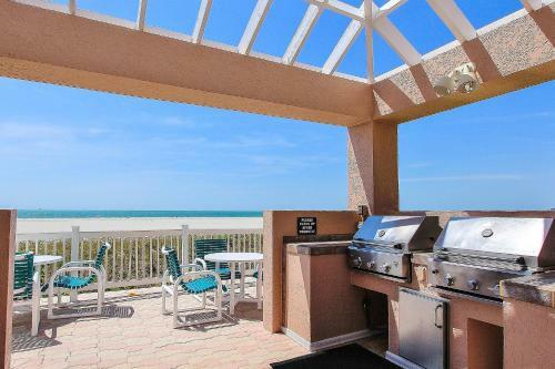 Crescent Beach Club I 16b