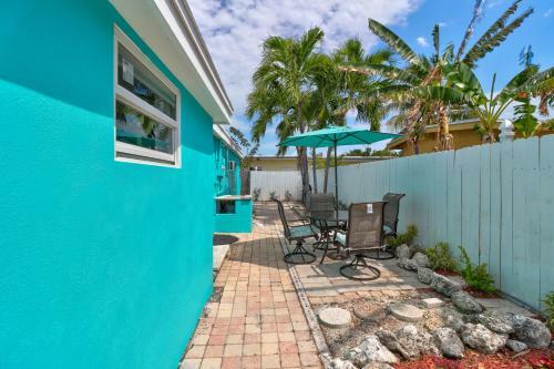 Starkes Casa Villa Coastal Seaside Getaway