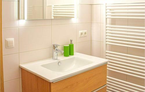 Amazing Apartment In Volders With 2 Bedrooms