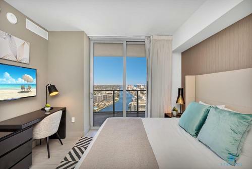 5 Amenities 22 High Floor With Stunning Views Infinity Edge Pool