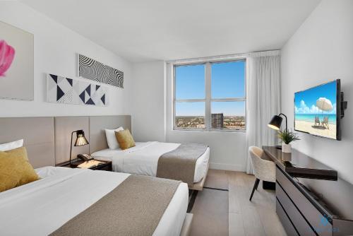 5 Amenities 22 High Floor With Stunning Views Infinity Edge Pool