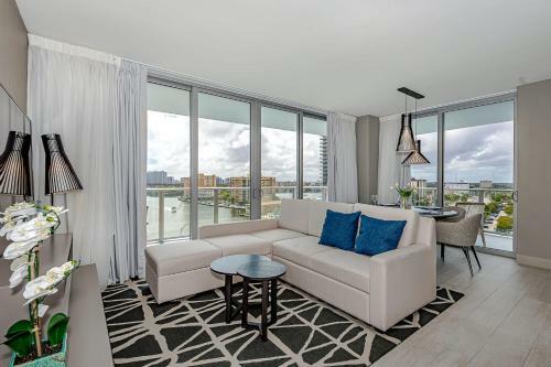 1 Million Dollar Listing 3br 3ba Enjoy 360 Views