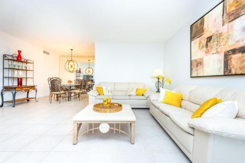 Apartamento Ocean Front Alexander Towers # 1503