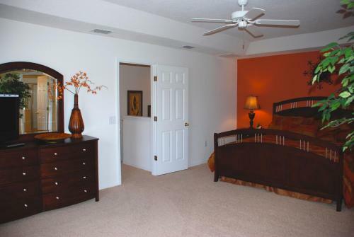 Lake View Villas