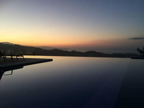 Luxury Villa With 360 Panoramic Views Heated Pool Spa