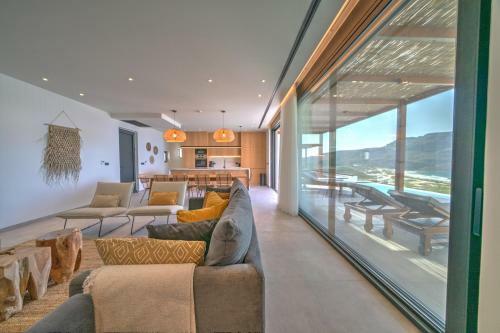 Villa Hestia - 6 Bedroom Luxury Villa With Seaview