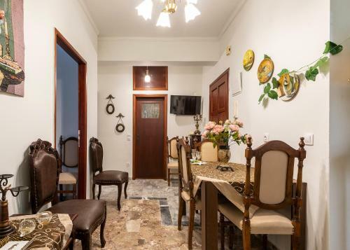 Stratos Seaside Corner Apartment
