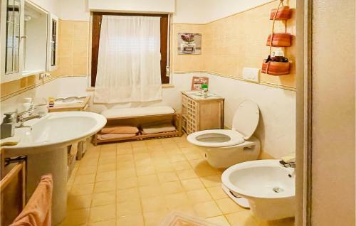 Nice Apartment In Colonnella With Wifi And 1 Bedrooms