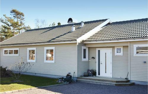 Three-bedroom Holiday Home In Vilsharad