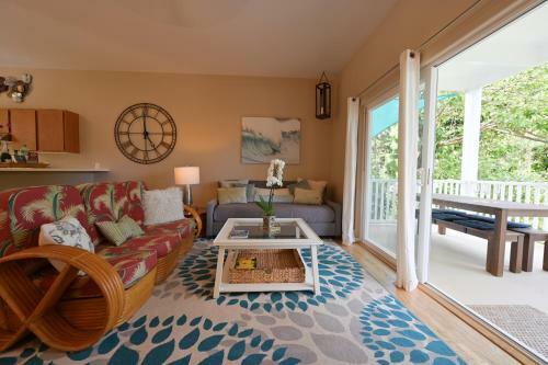 Peaceful Kehena Beach Treehouse Villa W/ Star Deck