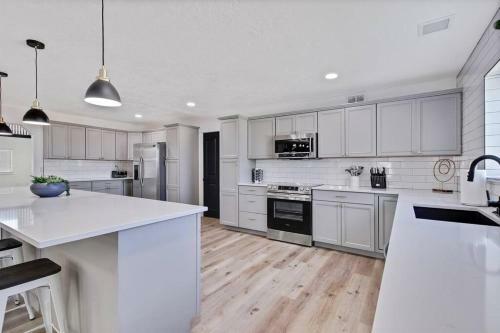 Treasure Valley?s Shared Home With Stunning Luxury Suite
