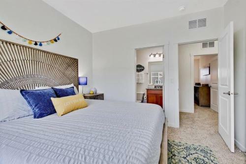 Charming Centrally Located Boise Meridian Townhome