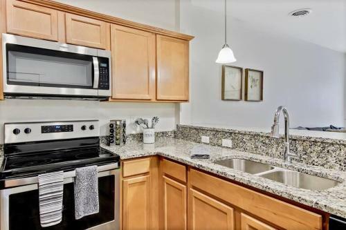 Charming Centrally Located Boise Meridian Townhome