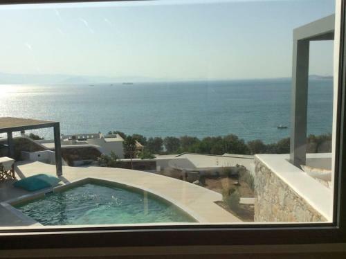 Naxea Villas, Seaside Luxury