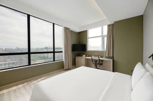 Atour Hotel Xian Greater Wild Goose Pagoda