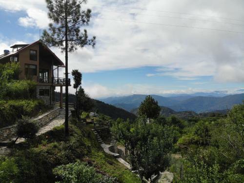 Hostie Chirping Chidiya, 3+1 Bhk Chalet's, Hartola