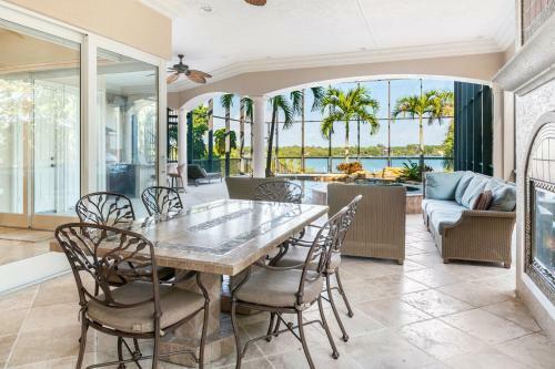 Villa De La Mar At Casey Key
