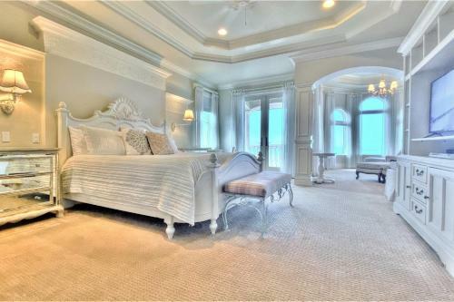 Villa De La Mar At Casey Key