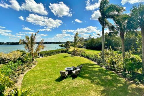 Villa De La Mar At Casey Key